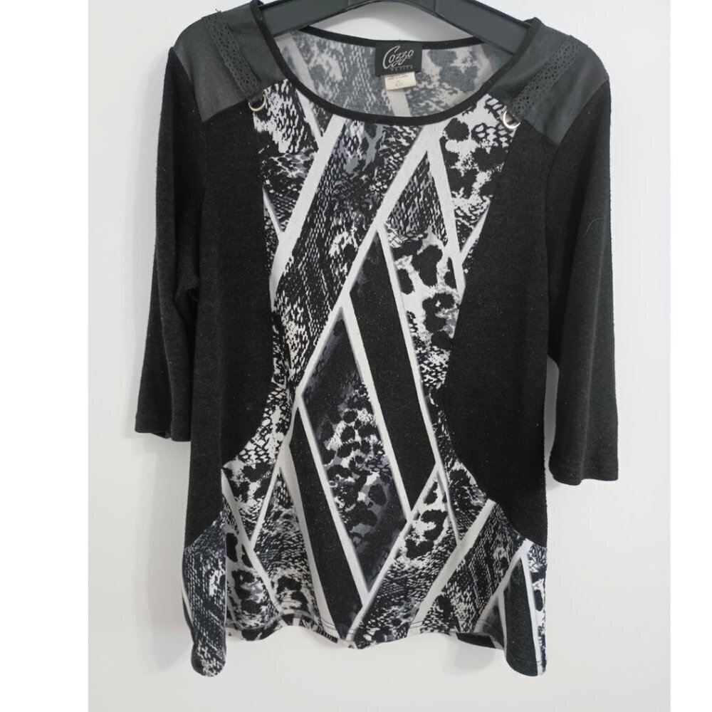 Cazza Petite print black knit sweater with faux leather on shoulders size XL